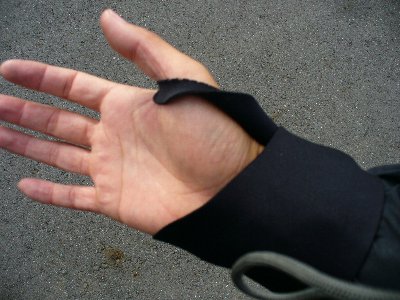 バイク便ライダー推奨バイク用手首保温グッズ.jpg